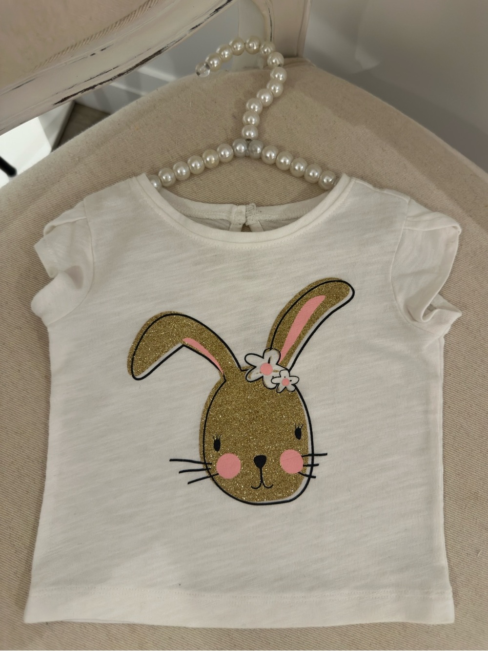 🤍 3~6 Mth Baby White Short-Sleeve Tee with Gold Glitter Bunny and Pink Accent